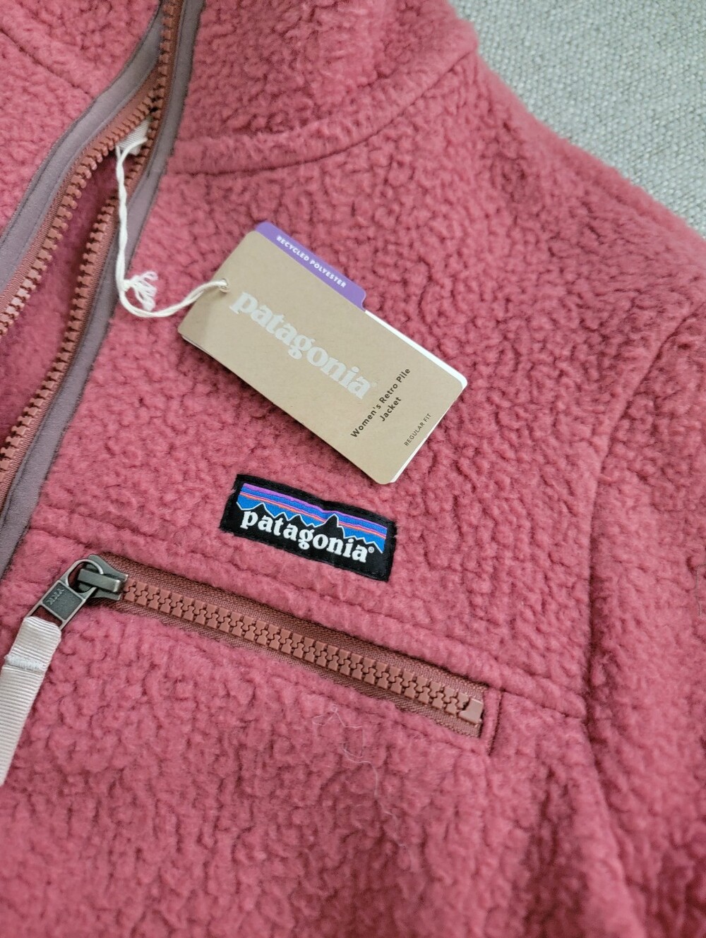 Patagonia Retro Pile Jacket - Picture 2 of 8